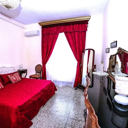 Well - Santa Lucia Naples